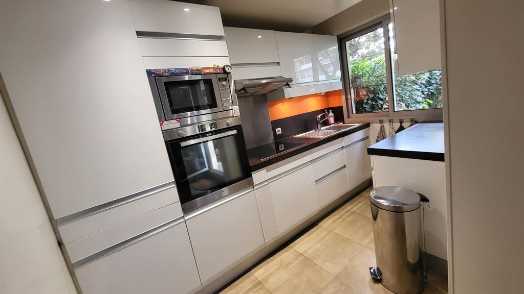 appartement 5 pièces en vente sur LEVALLOIS PERRET (92300)