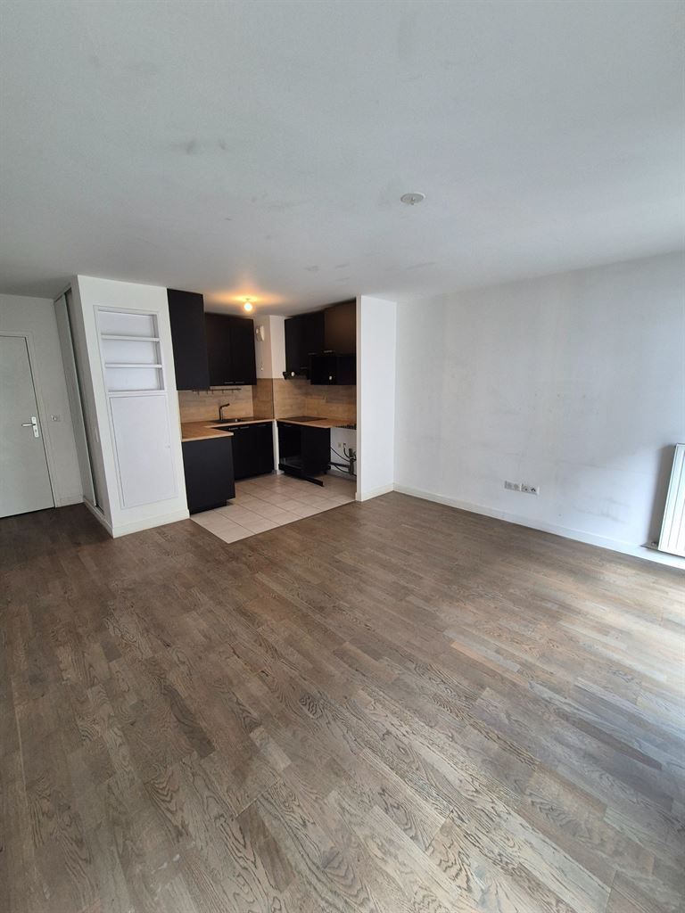 appartement 3 pièces en location sur LEVALLOIS PERRET (92300)