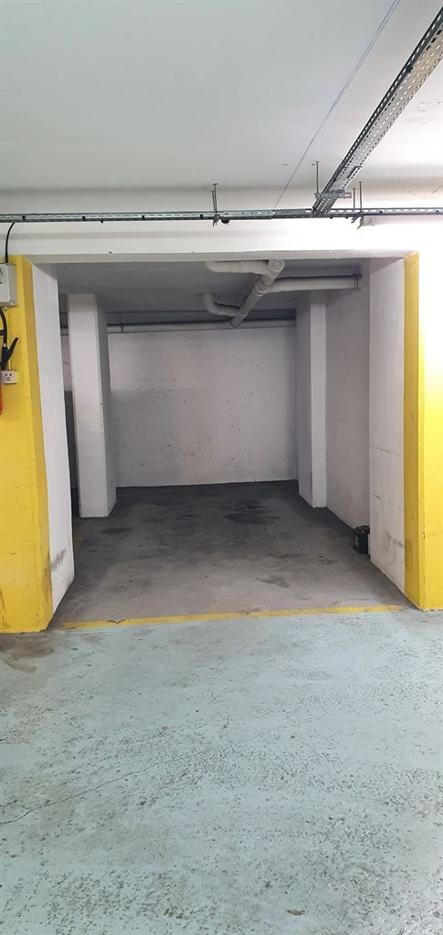 parking en location sur PARIS (75016)