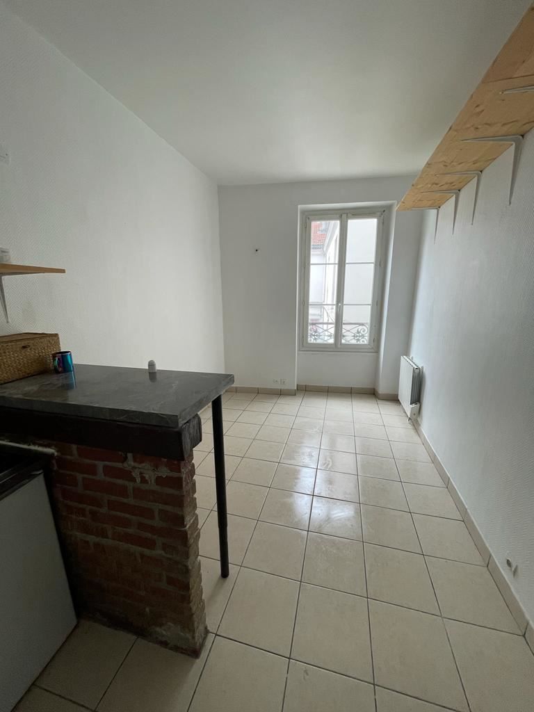 Location Appartement Levallois-Perret 92300 Métro Louise Michel