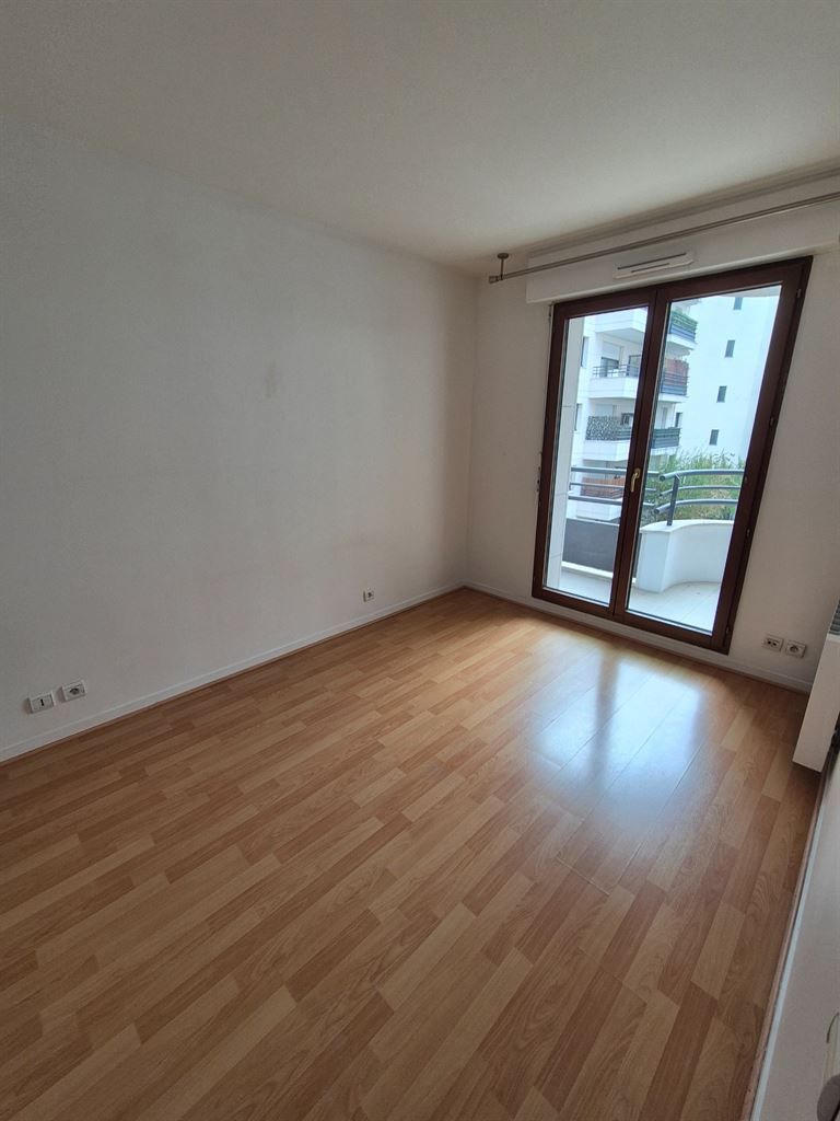 appartement 2 pièces en location sur LEVALLOIS PERRET (92300)
