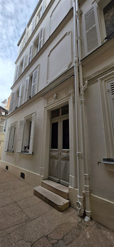 appartement 1 pièce en vente sur LEVALLOIS PERRET (92300)