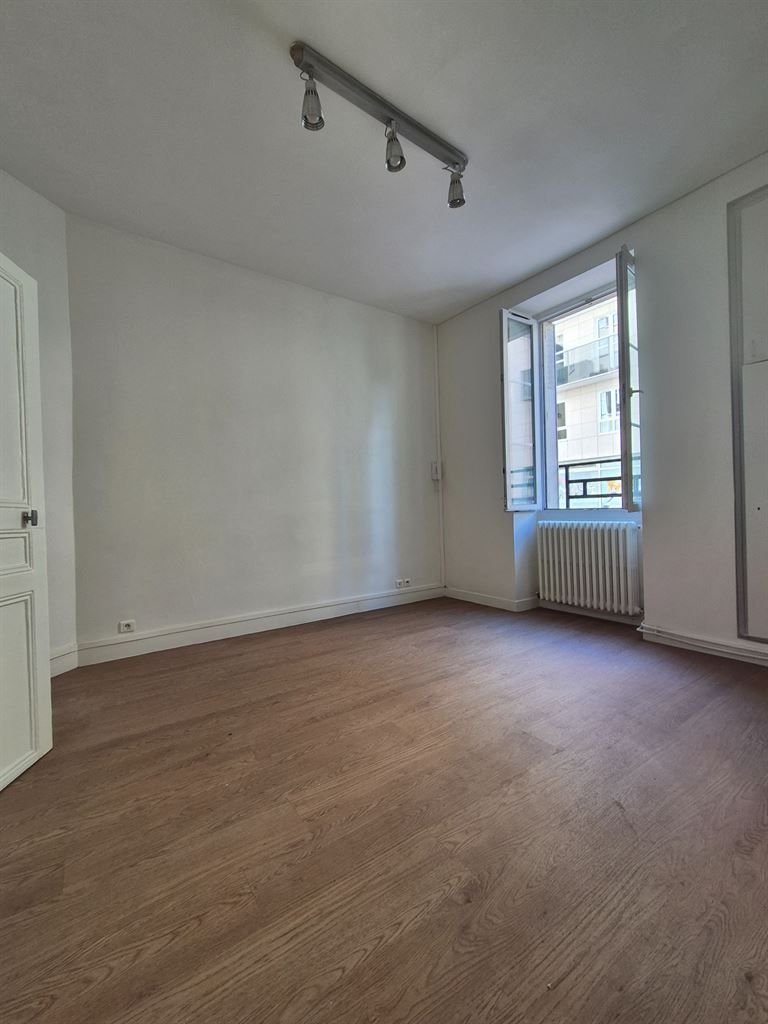 appartement 3 pièces en vente sur LEVALLOIS PERRET (92300)